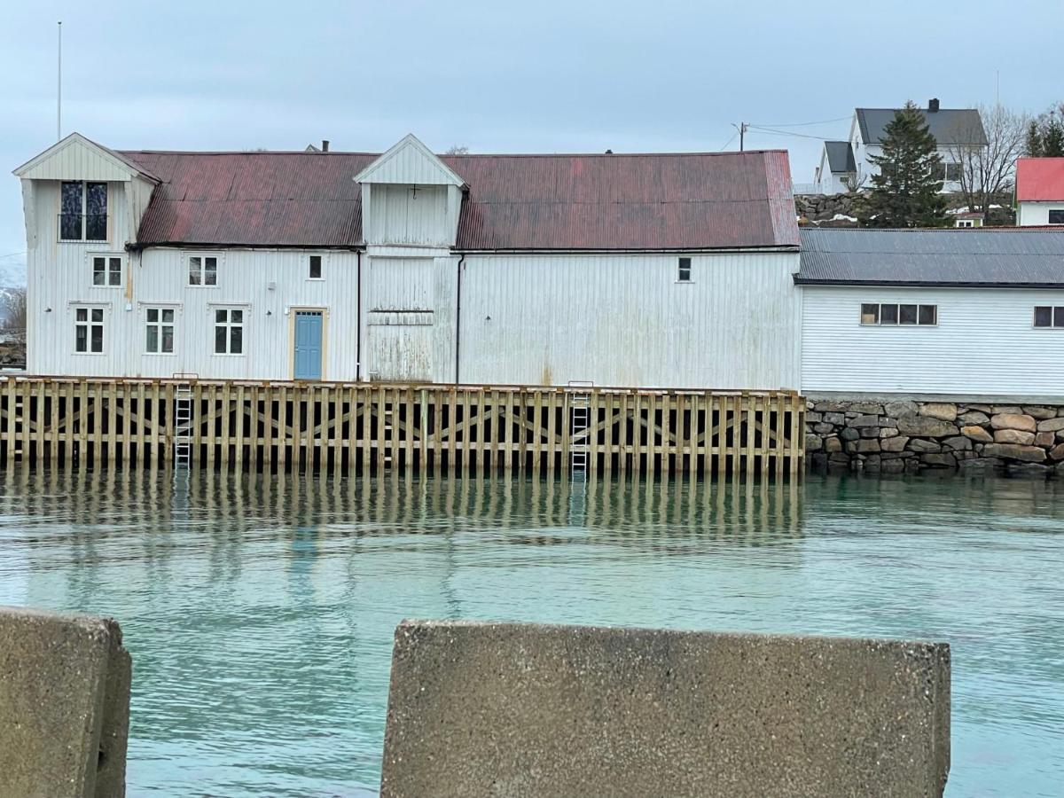 2. Etg I Dampskipsbrygga, Lodingen Havn エクステリア 写真